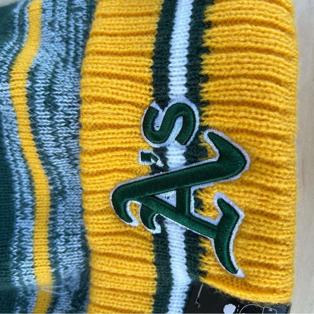 New Era Oakland Athletics Kids Beanie and Lanyard Set Green Gold A's Knit Hat